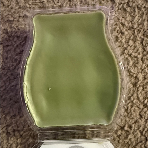 Huddle Up Scentsy Bar - Picture 2 of 2